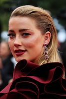 Amber Heard Sweatshirt #3841510