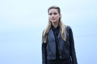 Amber Heard Sweatshirt #3841527