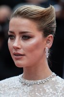 Amber Heard Sweatshirt #3841546