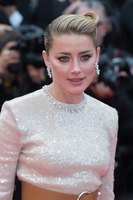 Amber Heard Sweatshirt #3841547