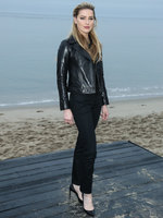 Amber Heard Sweatshirt #3841613