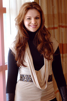 Amber Tamblyn Sweatshirt #2403582