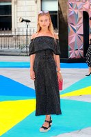 Amelia Windsor t-shirt #3264452