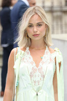 Amelia Windsor longsleeve t-shirt #3841905