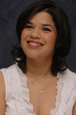 America Ferrera puzzle 2069298