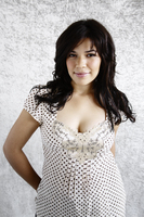 America Ferrera longsleeve t-shirt #2139248