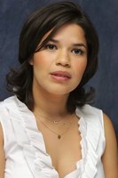 America Ferrera Sweatshirt #2231190