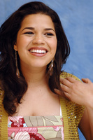 America Ferrera Sweatshirt #2322288