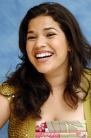 America Ferrera t-shirt #2403669
