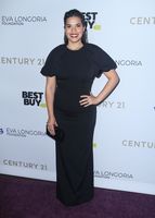 America Ferrera Sweatshirt #3907543