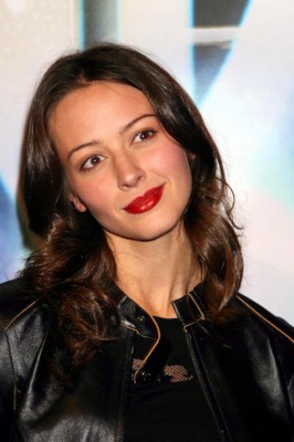 Amy Acker Poster 1439396