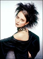 Amy Acker Longsleeve T-shirt #2066574