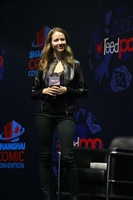 Amy Acker Longsleeve T-shirt #3025105