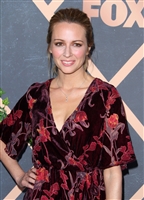 Amy Acker Longsleeve T-shirt #3025138
