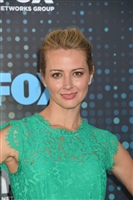 Amy Acker Longsleeve T-shirt #3025232