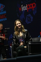 Amy Acker Longsleeve T-shirt #3025241