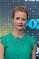 Amy Acker Longsleeve T-shirt #3025343