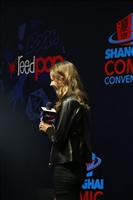 Amy Acker Sweatshirt #3025375
