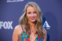 Amy Acker Longsleeve T-shirt #3772388