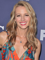 Amy Acker Sweatshirt #3783238