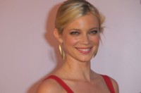 Amy Smart Longsleeve T-shirt #1523588