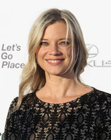 Amy Smart Longsleeve T-shirt #2794542
