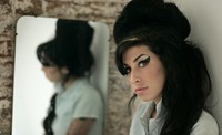 Amy Winehouse hoodie #2020376