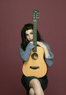 Amy Winehouse Poster 2134208