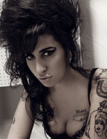 Amy Winehouse hoodie #2344613