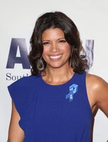 Andrea Navedo t-shirt #2943294