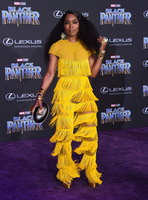 Angela Bassett Longsleeve T-shirt #2967798