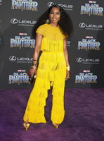 Angela Bassett magic mug #G1329441