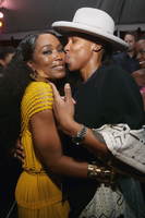 Angela Bassett Longsleeve T-shirt #3087372
