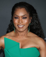 Angela Bassett Longsleeve T-shirt #3950279
