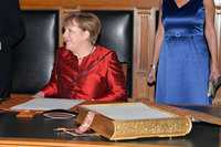 Angela Merkel Sweatshirt #2716409