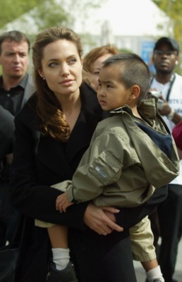 Angelina Jolie Poster 1266936