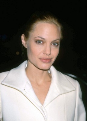 Angelina Jolie puzzle 1294210