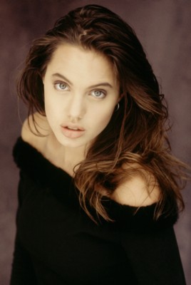 Angelina Jolie Poster 1513382