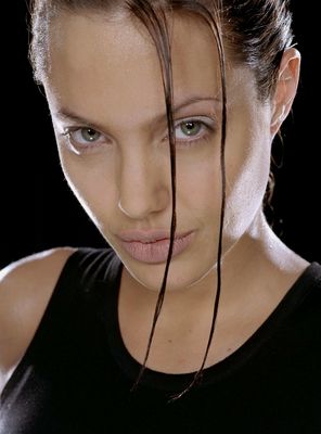 Angelina Jolie Poster 2070535