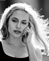 Angelina Jolie Longsleeve T-shirt #2070614