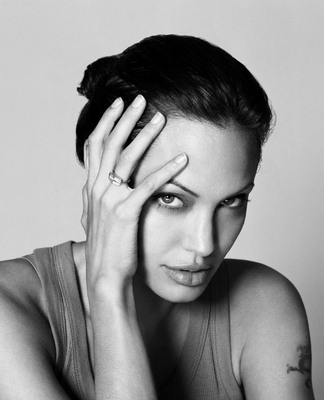 Angelina Jolie Poster 2070693