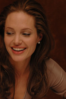 Angelina Jolie t-shirt #2232130