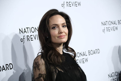 Angelina Jolie stickers 2977041