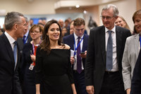 Angelina Jolie hoodie #2977084