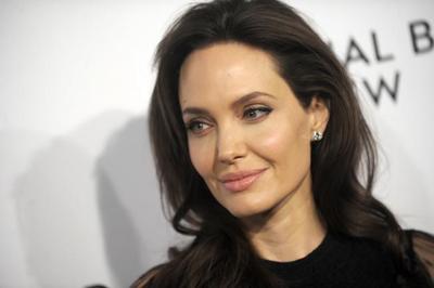 Angelina Jolie Mouse Pad 2977125