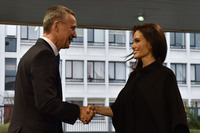 Angelina Jolie longsleeve t-shirt #3090153