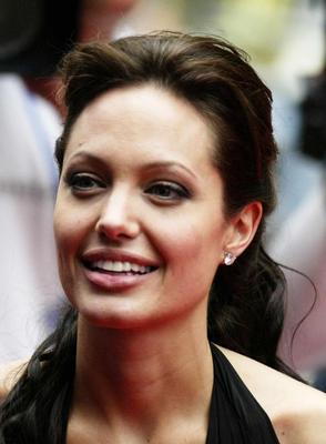 Angelina Jolie Poster 3139439