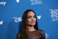 Angelina Jolie mug #G2500637