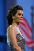 Angie Harmon t-shirt #1378916