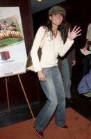 Angie Harmon t-shirt #1378918
